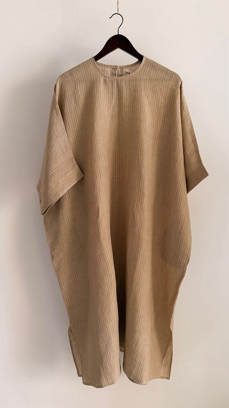 Sycamore dress in Kora Sand – relaxed handwoven linen dress with wide sleeves.